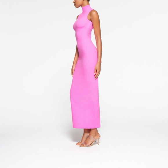 2. NWOT SKIMS FITS EVERYBODY MOCK NECK SLEEVELESS DRESS IN NEON ORCHID - Picture 2 of 6